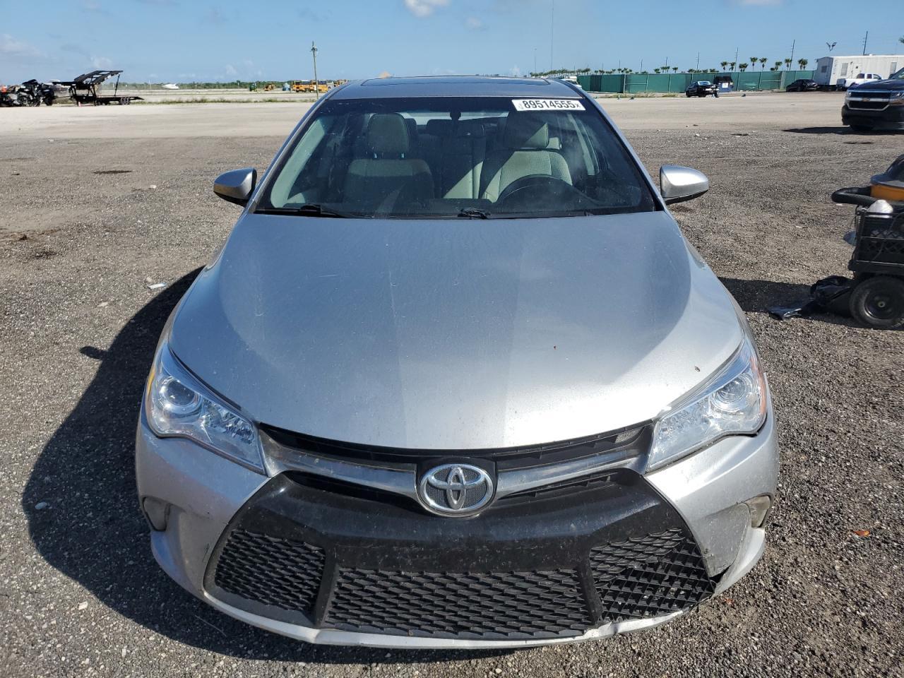 2015 Toyota Camry Le - Фото 5
