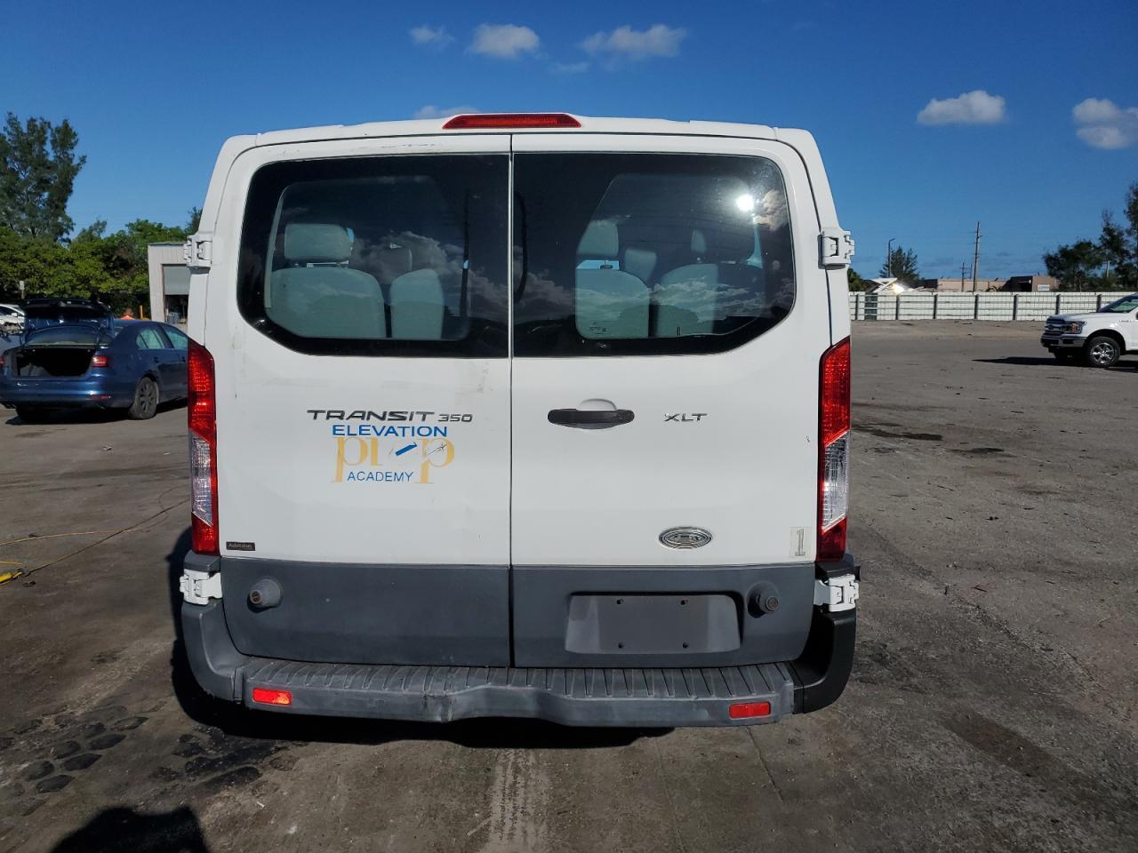 2015 Ford Transit T-350 - Image 6
