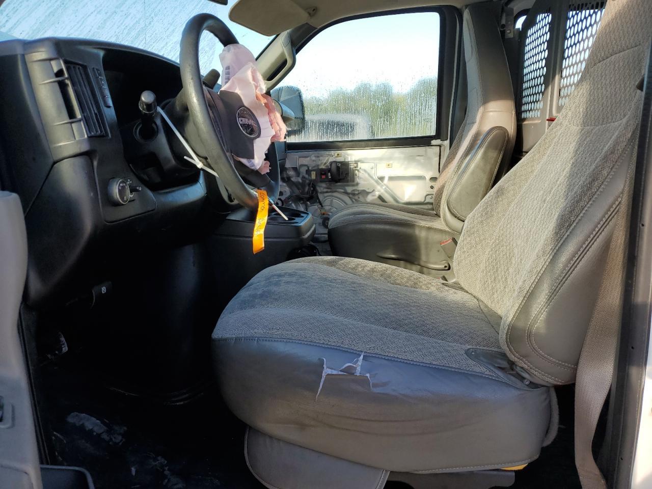 2017 GMC Savana G2500 - Image 7