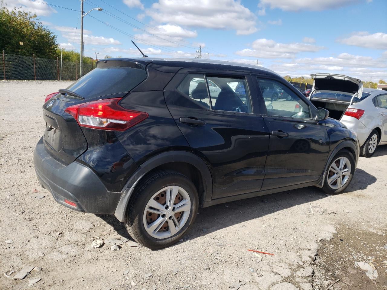 2019 Nissan Kicks S - Фото 3