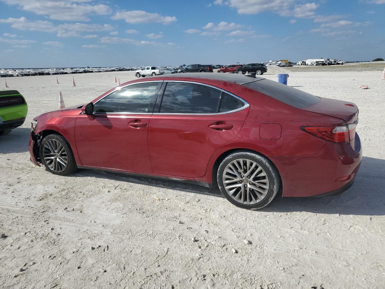 2015 Lexus Es 350 - Image 2
