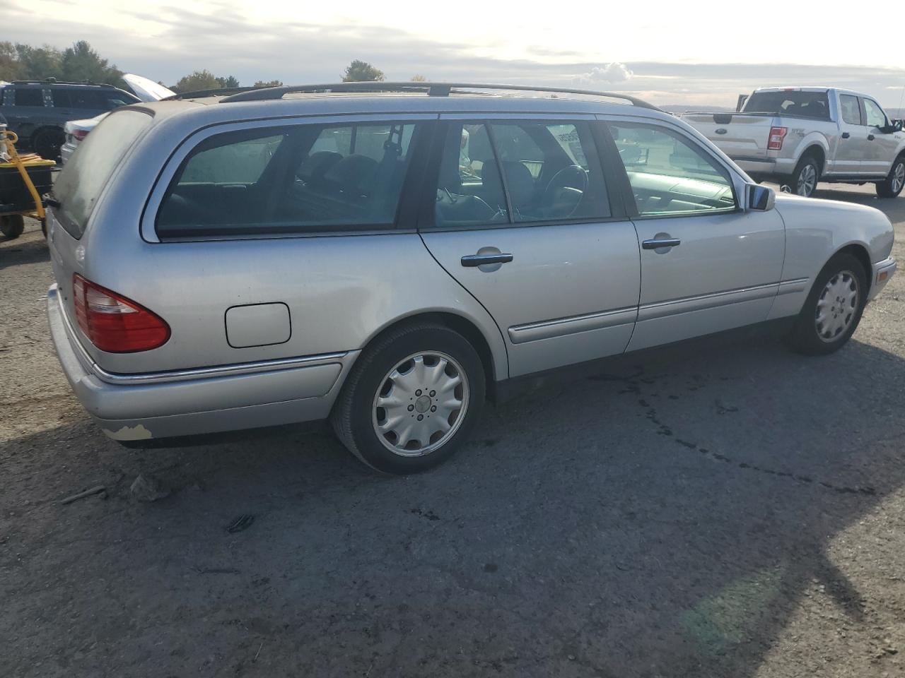 1998 Mercedes-Benz E-320 - Фото 3