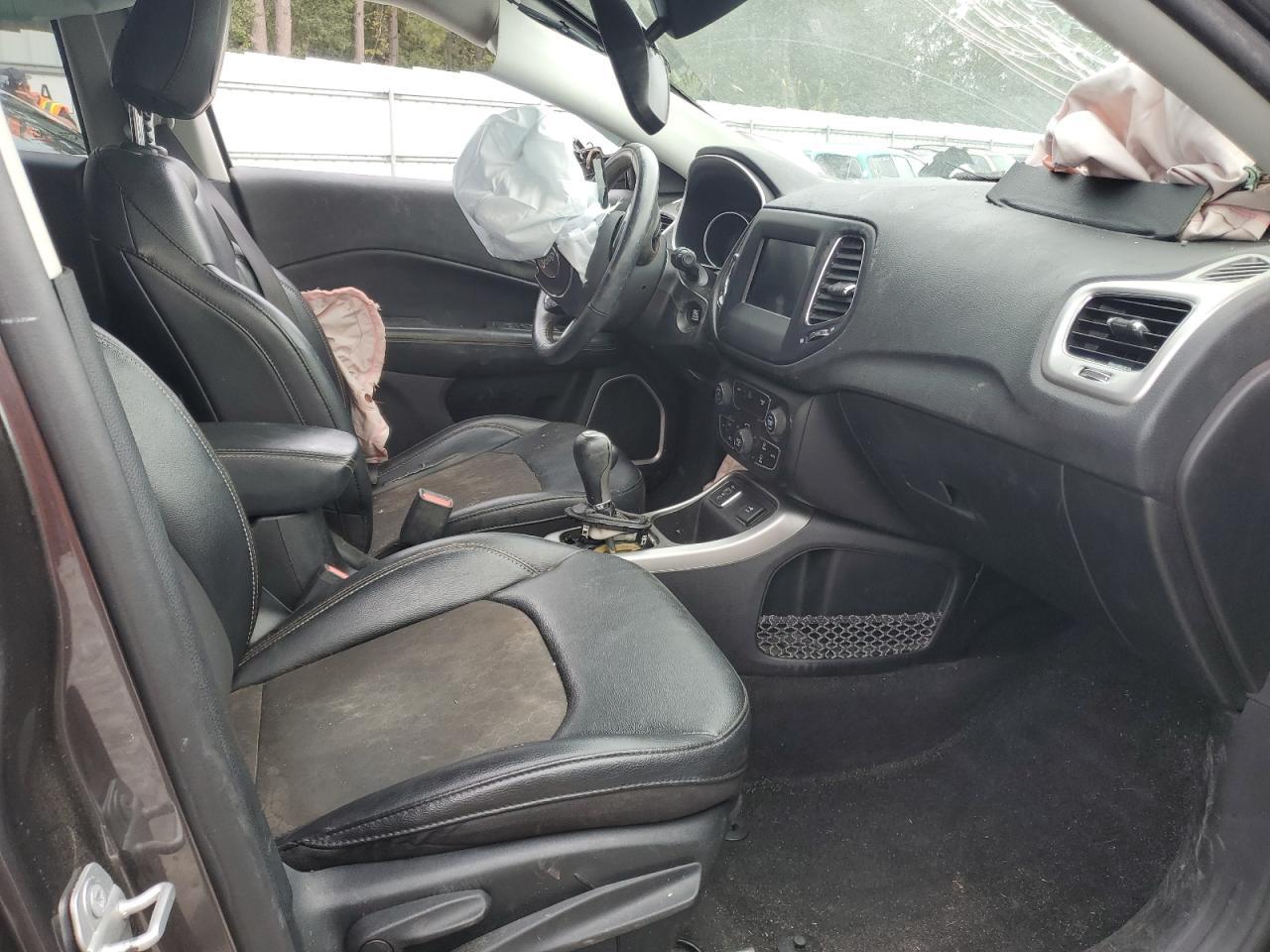 2019 Jeep Compass Latitude - Image 7