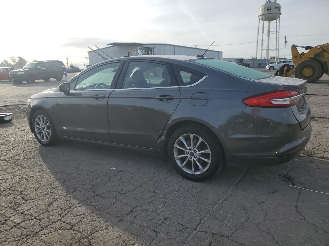 2017 Ford Fusion Se - Фото 2