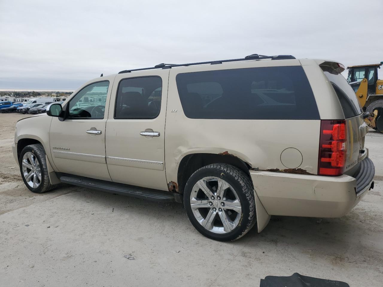 2010 Chevrolet Suburban K1500 Ltz - Фото 2