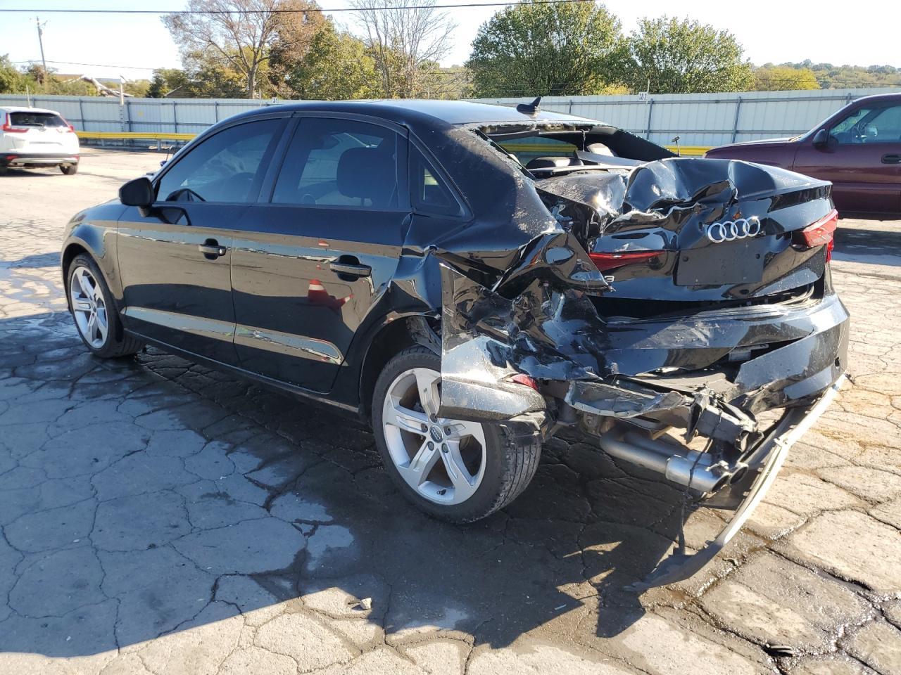 2018 Audi A3 Premium - Фото 2