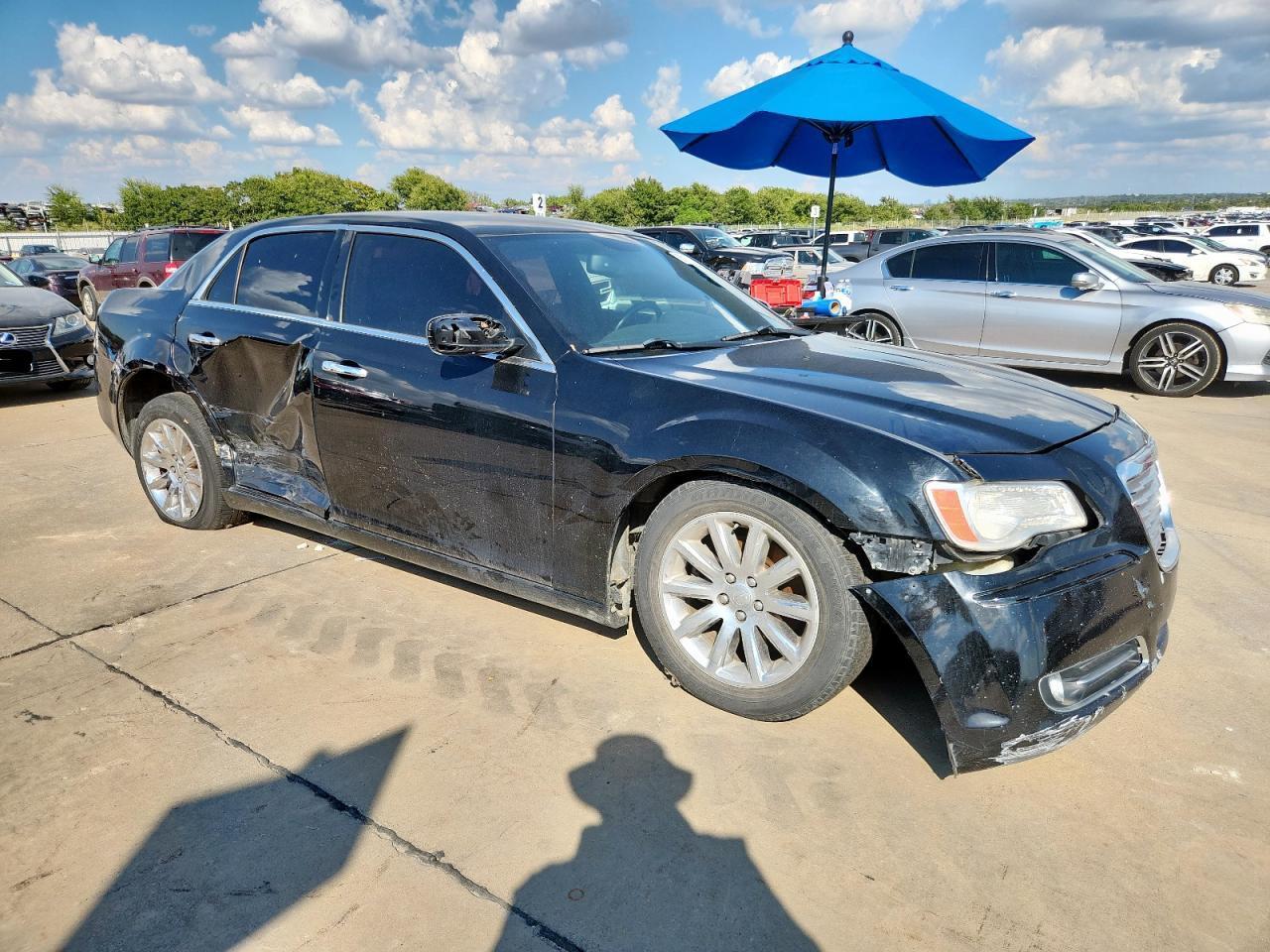 2012 Chrysler 300 Limited - Image 4