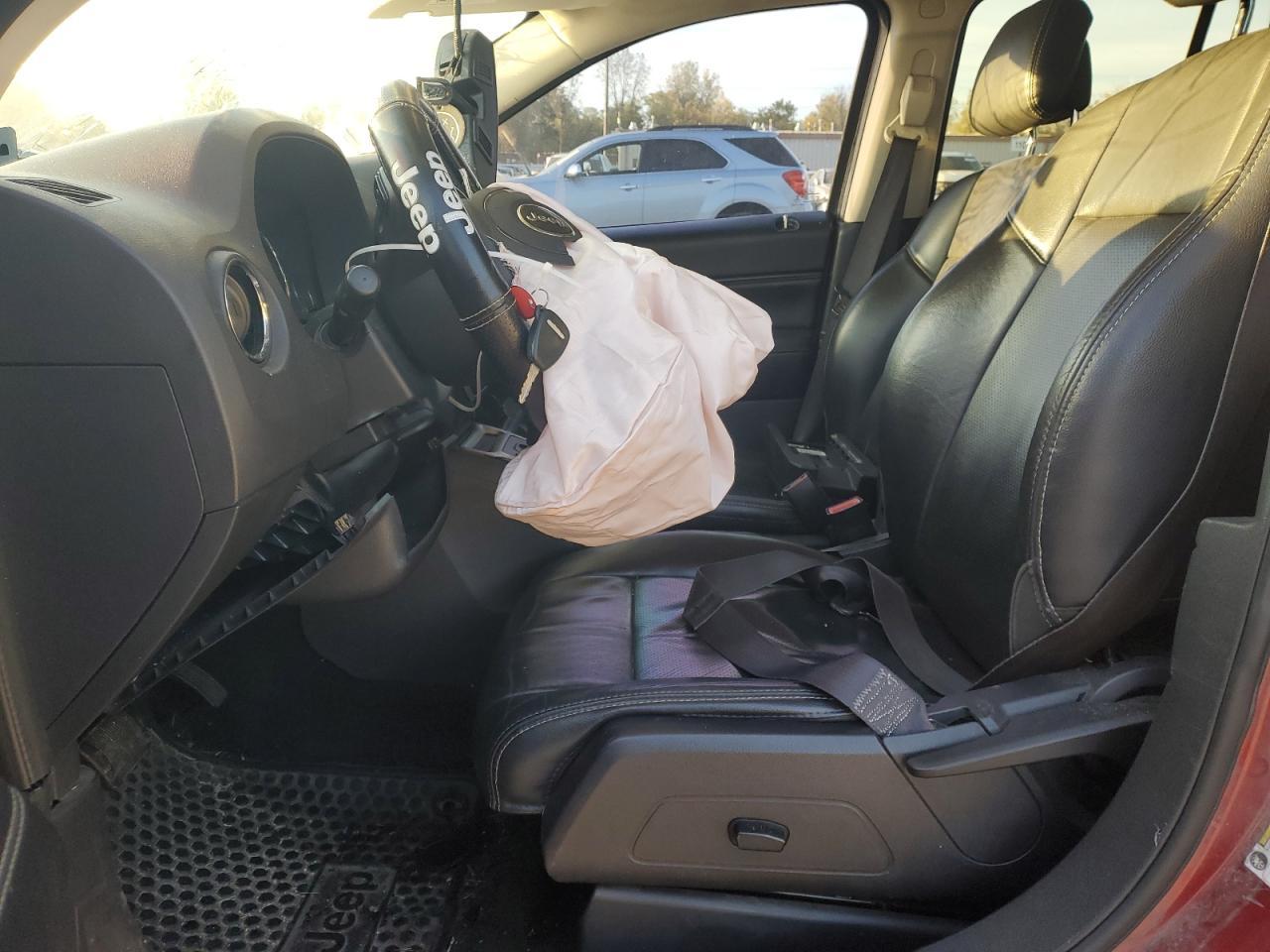 2016 Jeep Compass Latitude - Фото 7