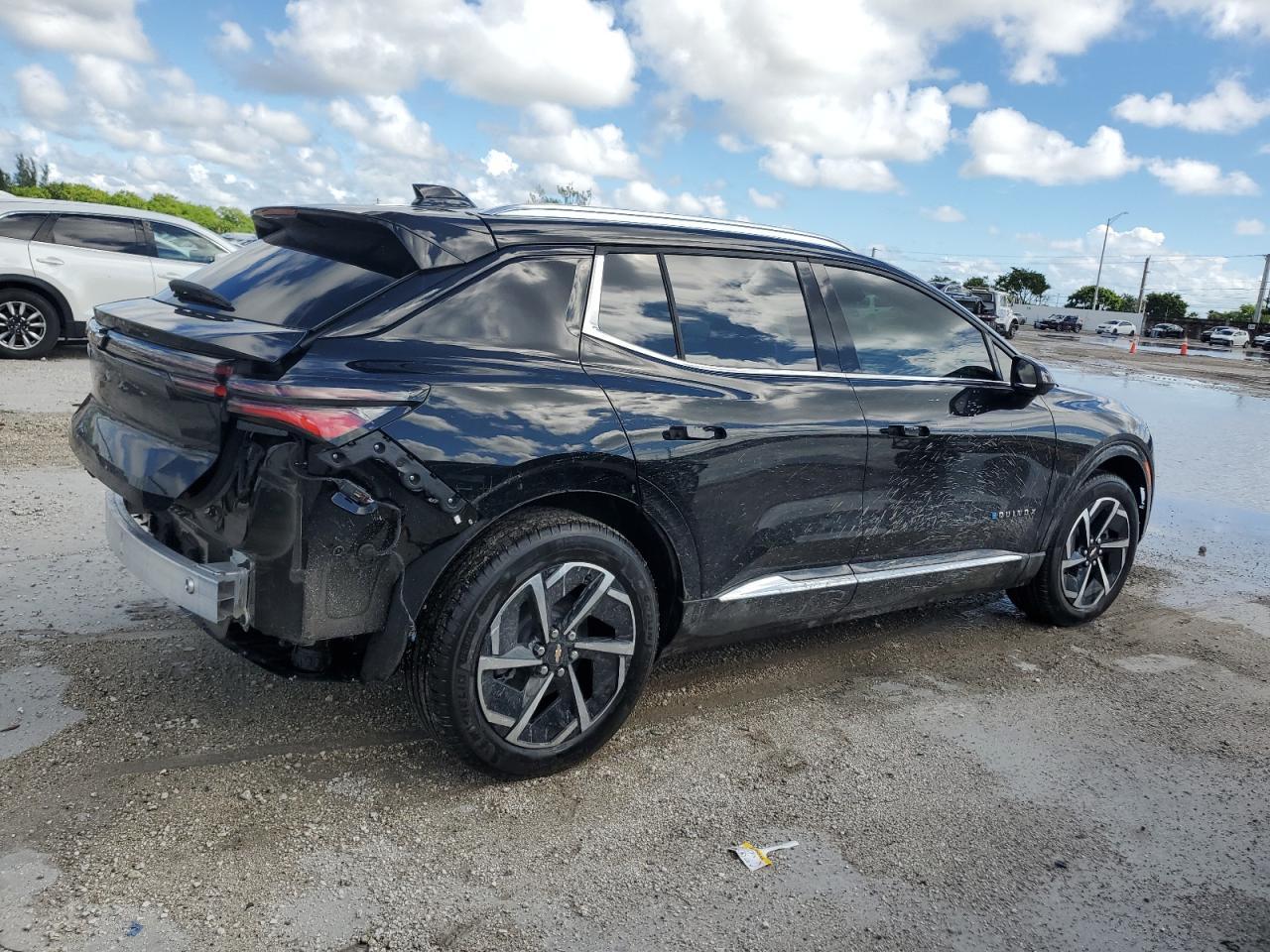 2025 Chevrolet Equinox Lt - Image 3
