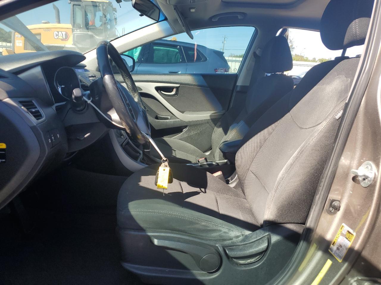 2015 Hyundai Elantra Se - Фото 7