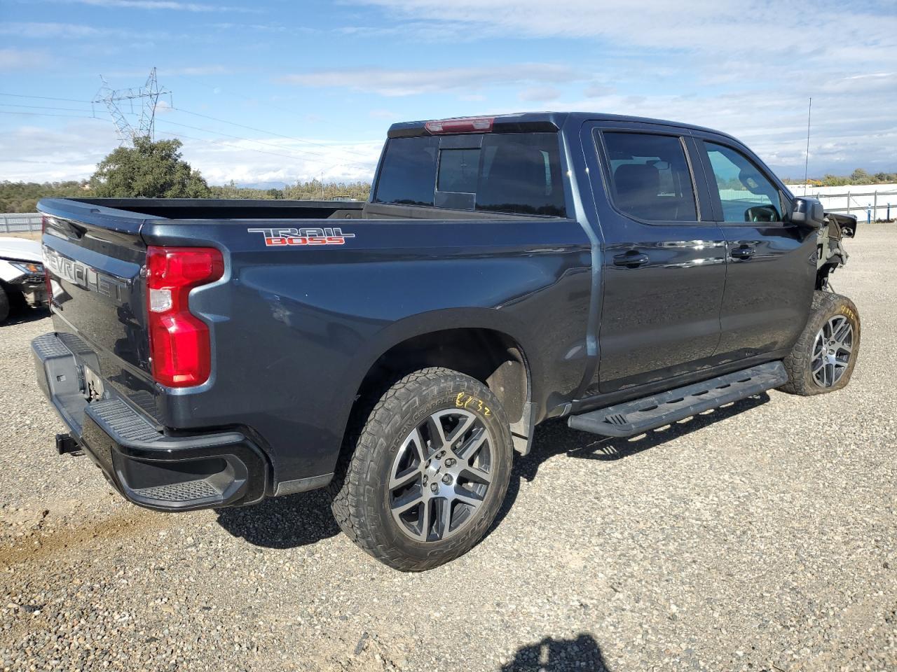2020 Chevrolet Silverado K1500 Lt Trail Boss - Image 3
