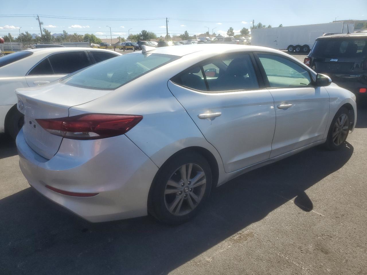 2017 Hyundai Elantra Se - Фото 3