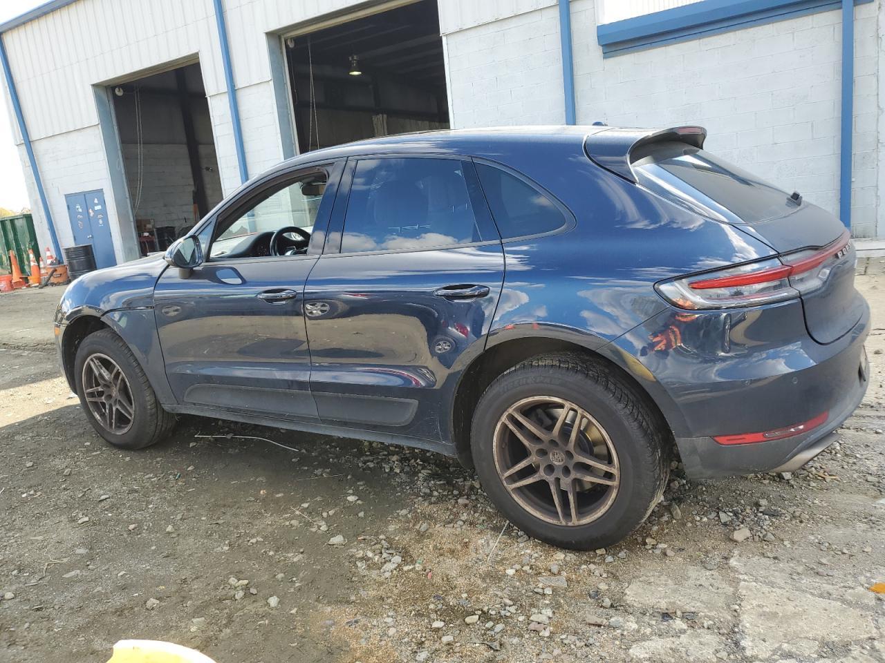 2020 Porsche Macan - Image 2