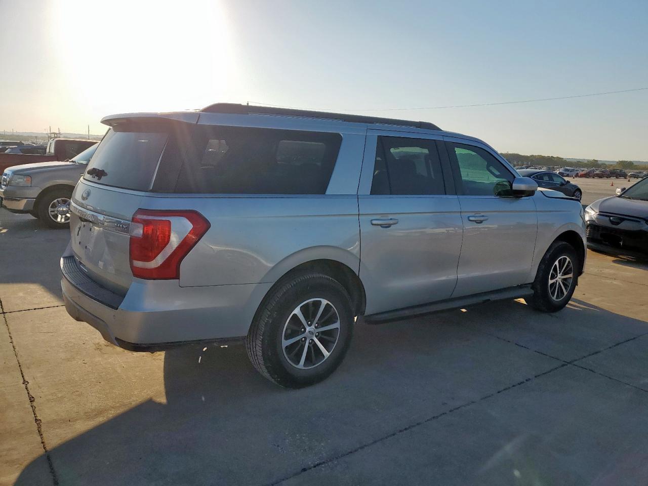 2019 Ford Expedition Max Xlt - Фото 3
