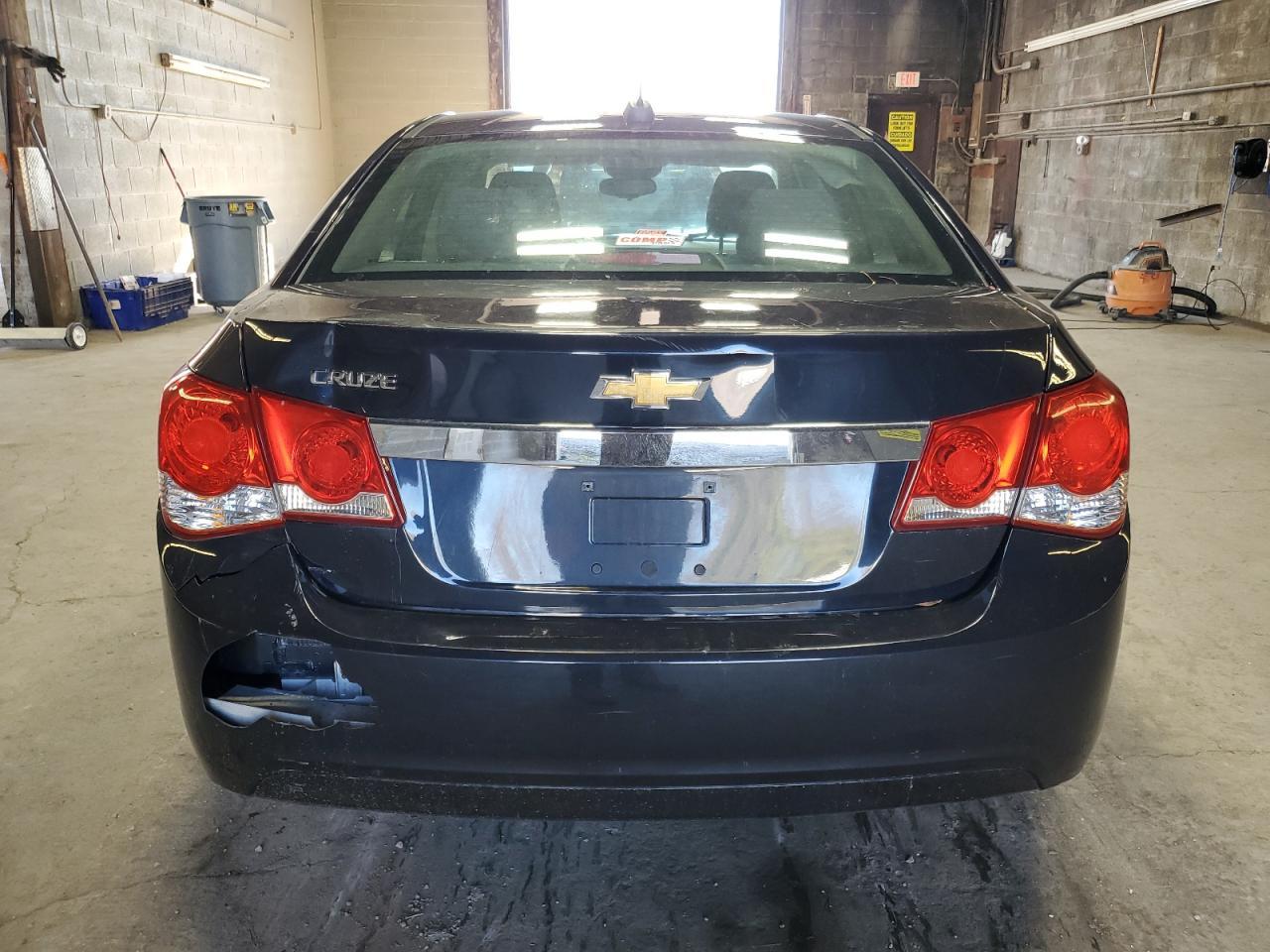 2016 Chevrolet Cruze Limited Ls - Image 6