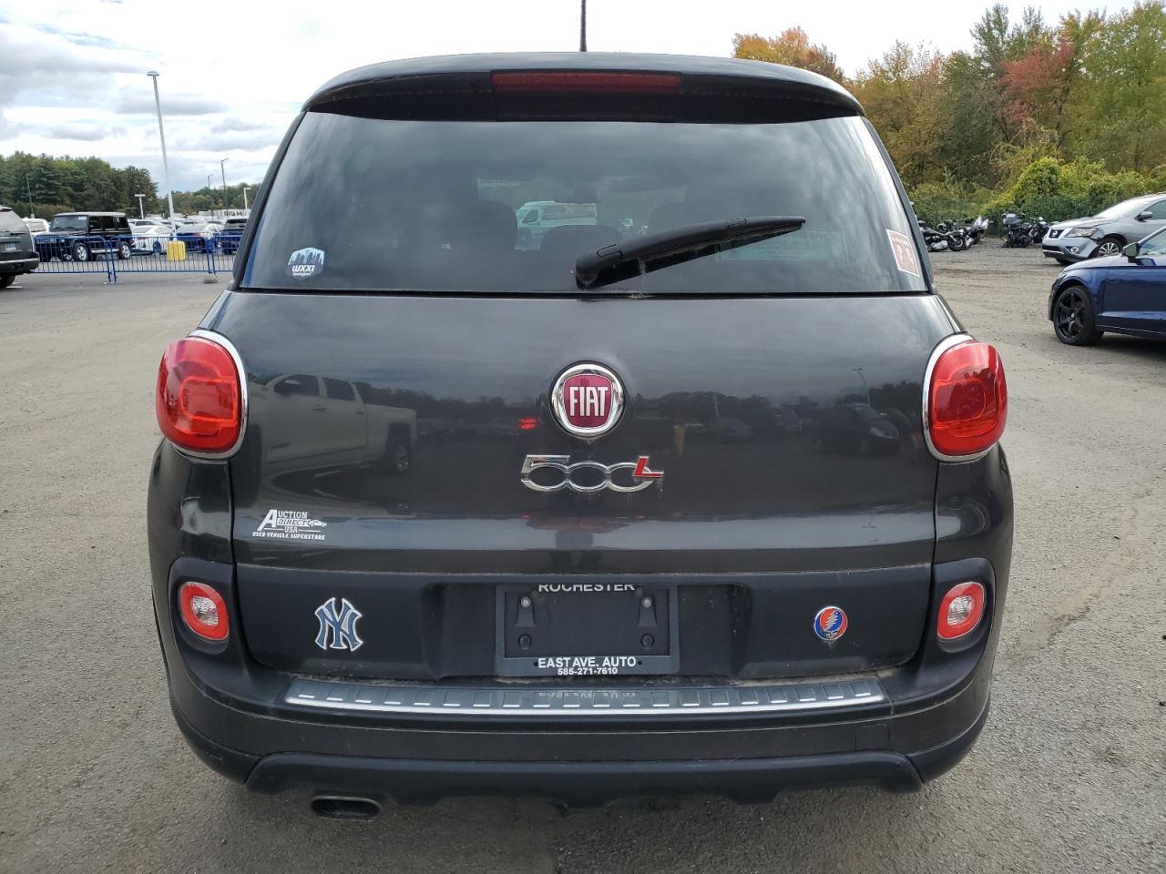 2015 Fiat 500L Trekking - Image 6