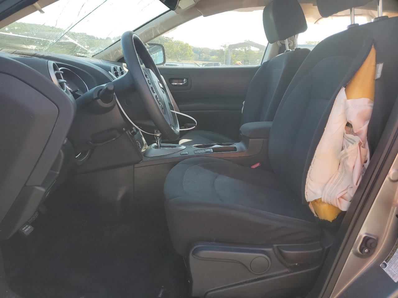 2015 Nissan Rogue Select S - Image 7