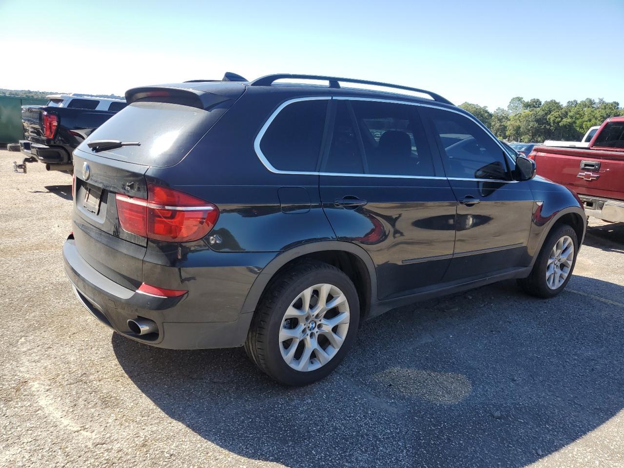 2013 BMW X5 xDrive35I - Image 3