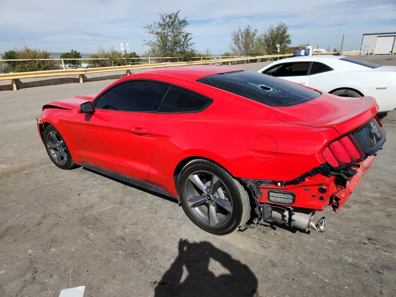 2015 Ford Mustang - Фото 2