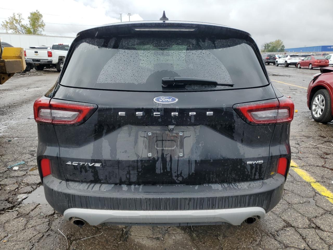 2023 Ford Escape Active - Image 6