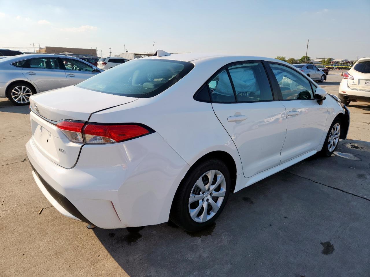 2021 Toyota Corolla Le - Image 3