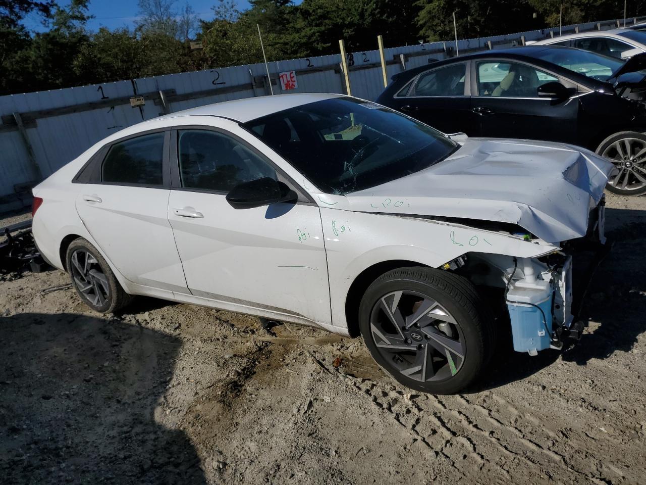 2025 Hyundai Elantra Sel Sport - Image 4