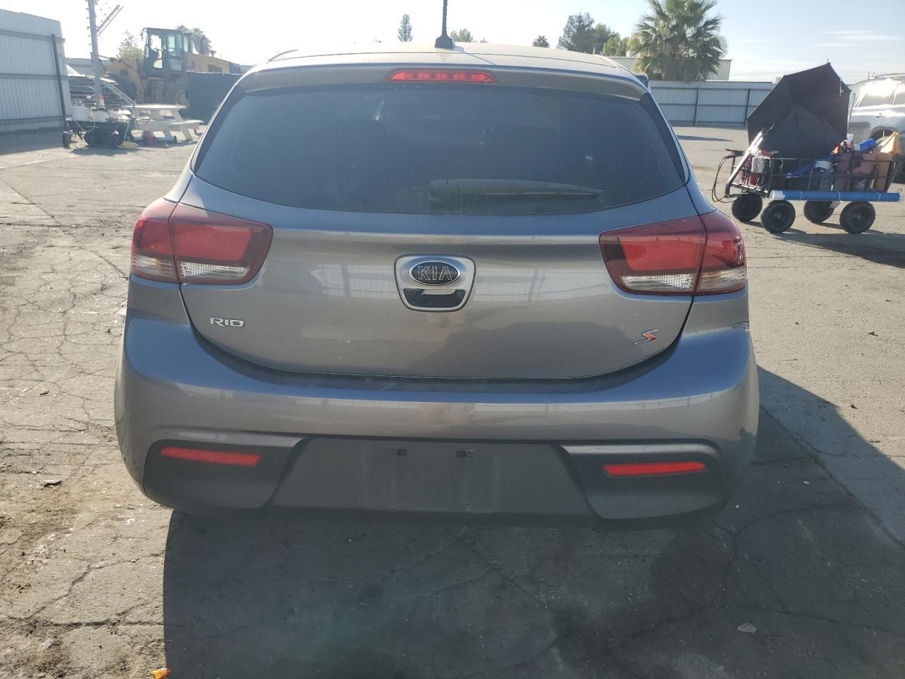 2019 Kia Rio S - Фото 6