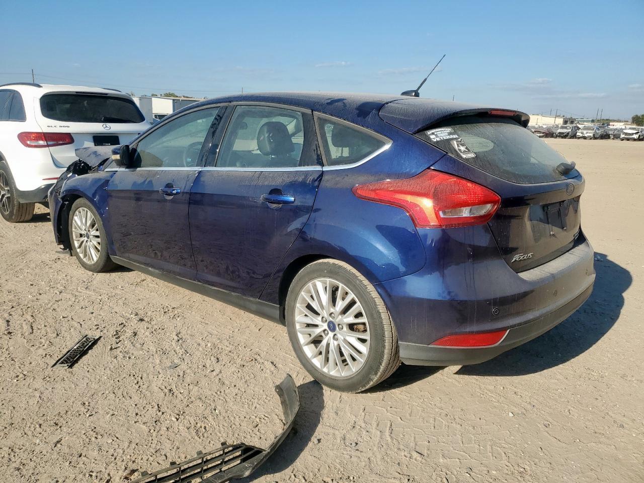 2016 Ford Focus Titanium - Image 2