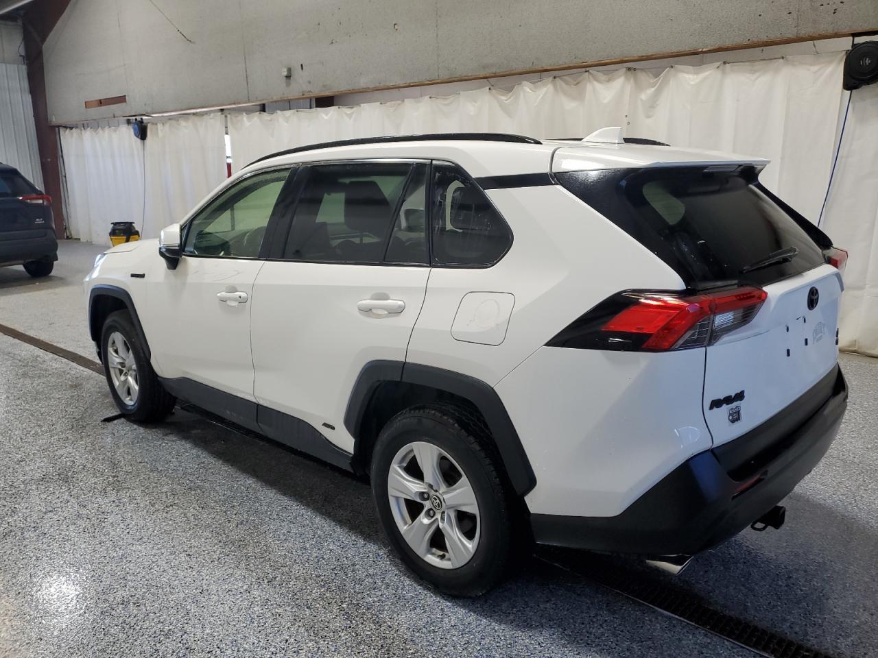 2021 Toyota Rav4 Xle - Фото 2