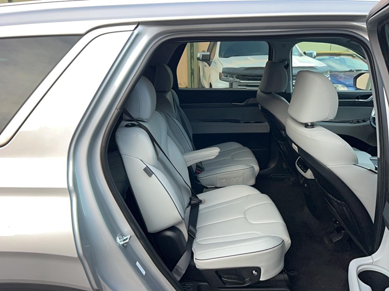 2025 Hyundai Palisade Sel - Image 6