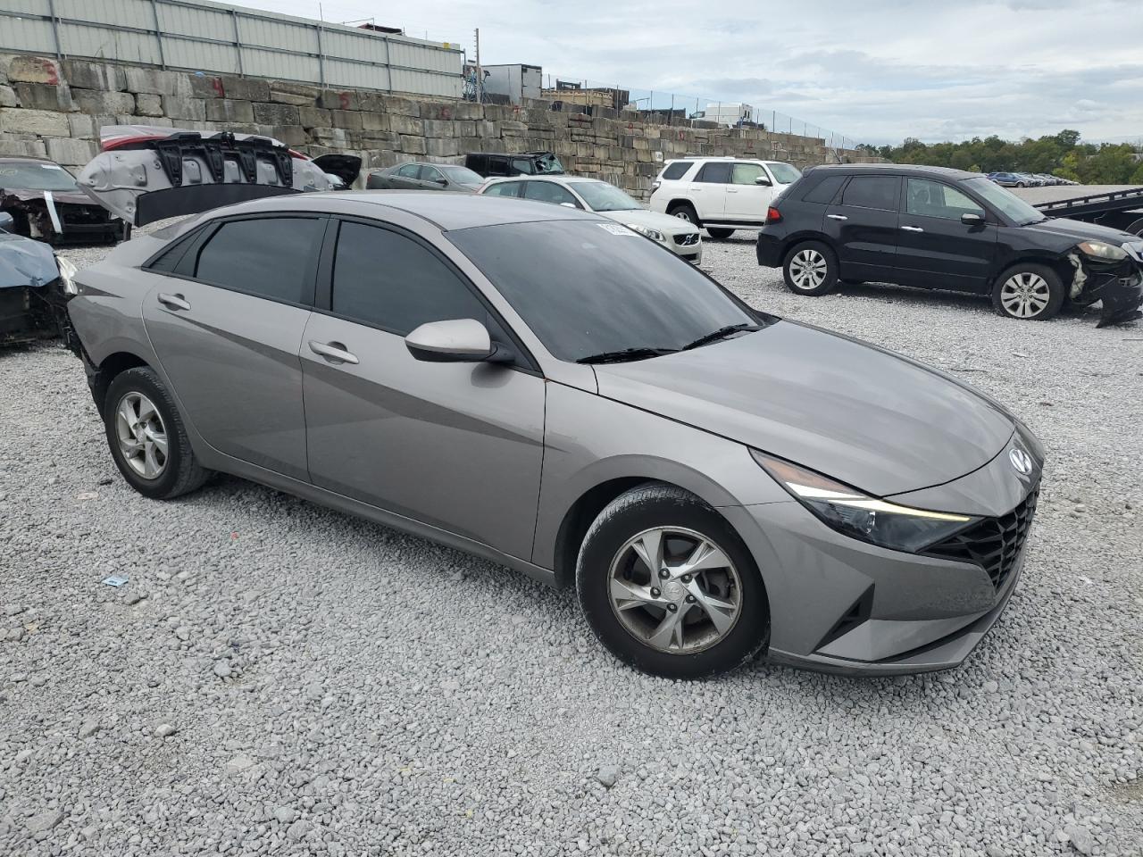 2023 Hyundai Elantra Se - Image 4