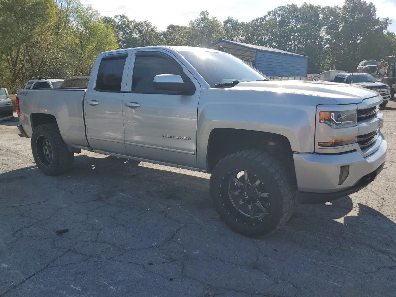 2017 Chevrolet Silverado K1500 Lt - Фото 4