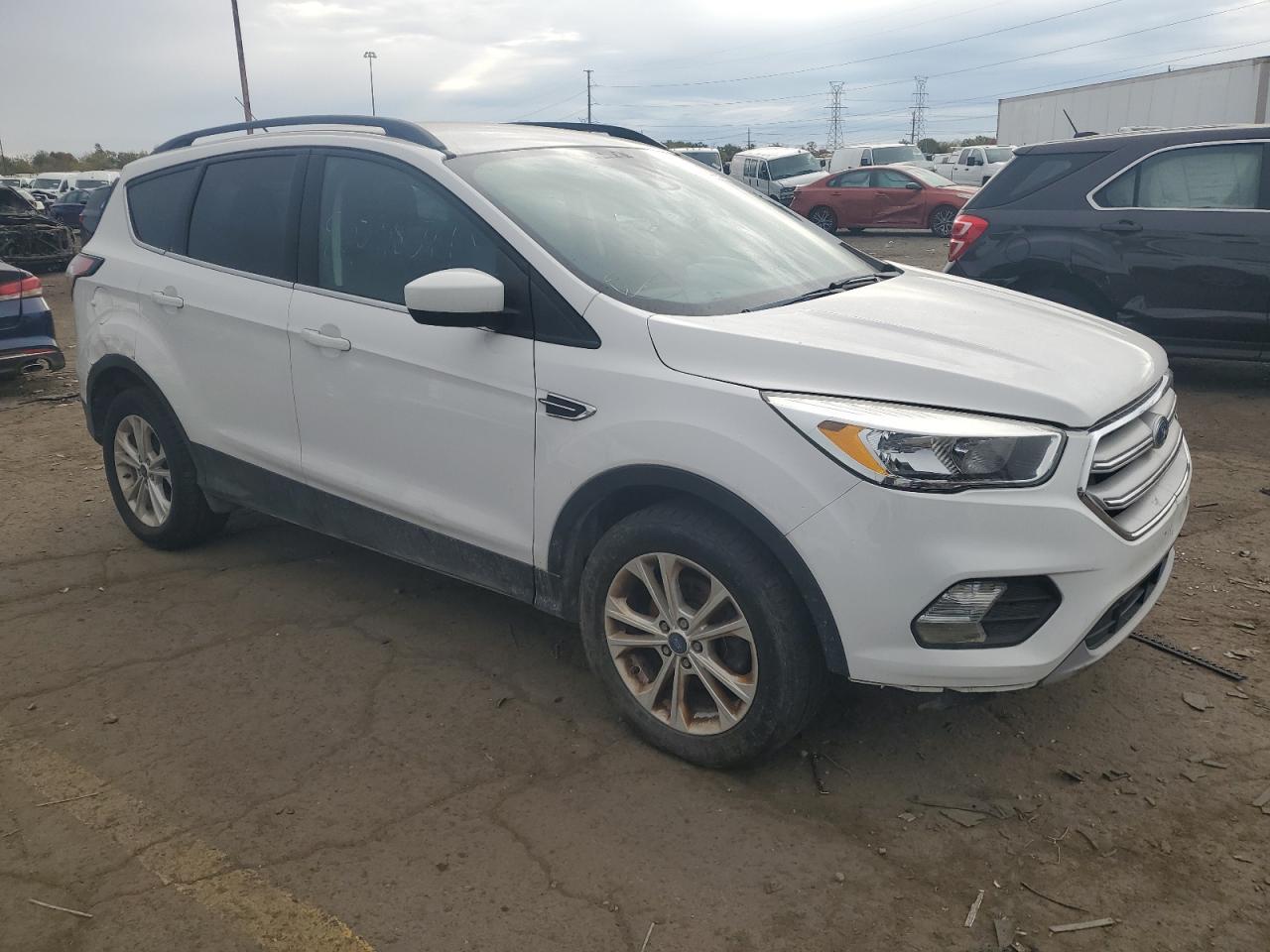2018 Ford Escape Se - Фото 4