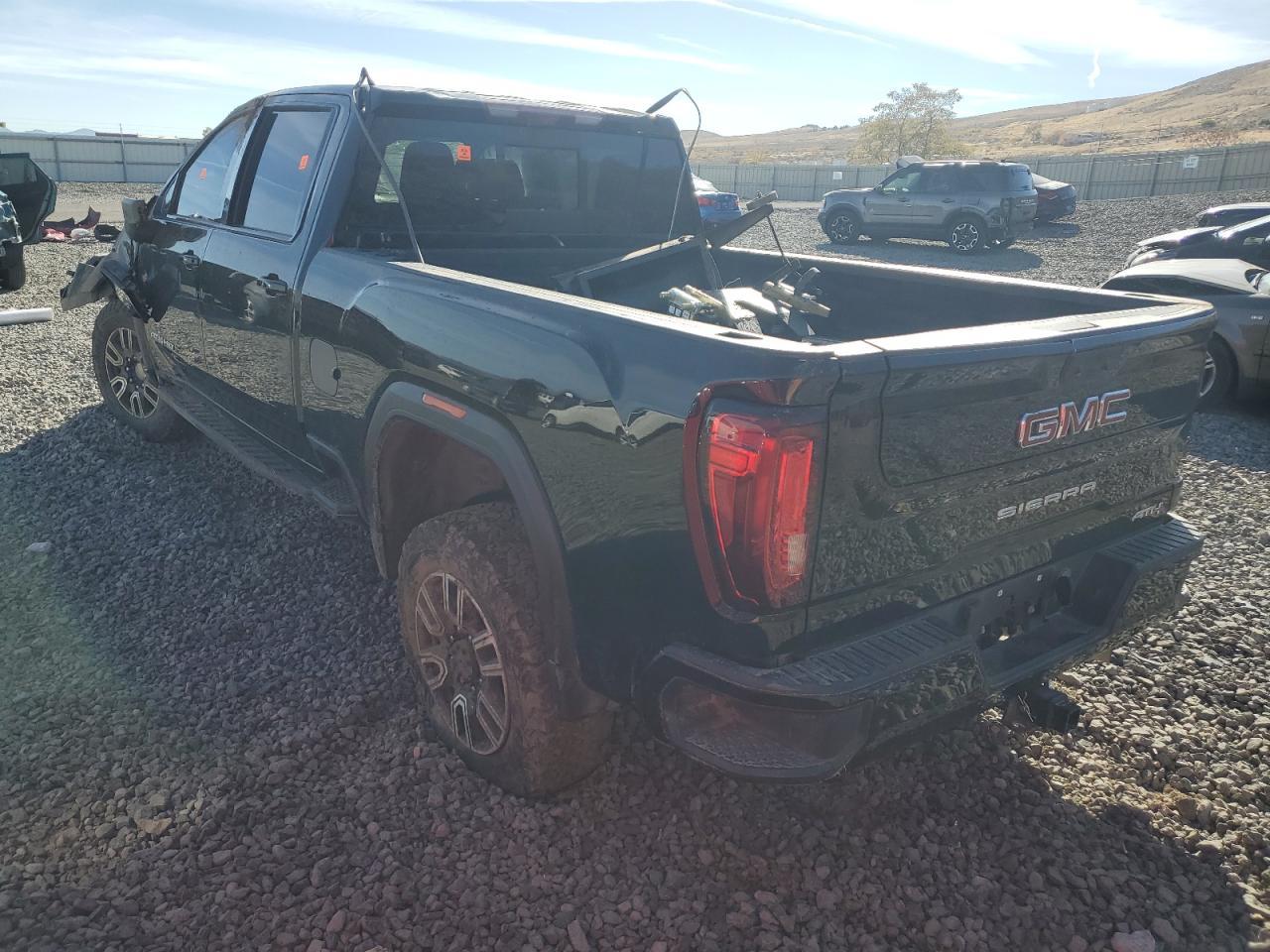 2021 GMC Sierra K2500 At4 - Фото 2