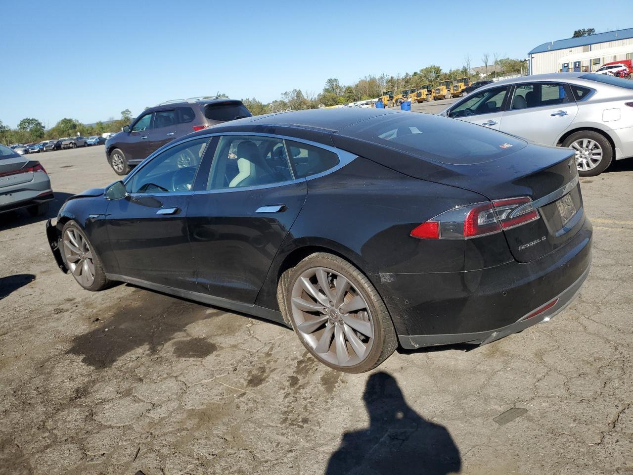 2015 Tesla Model S 85D - Фото 2