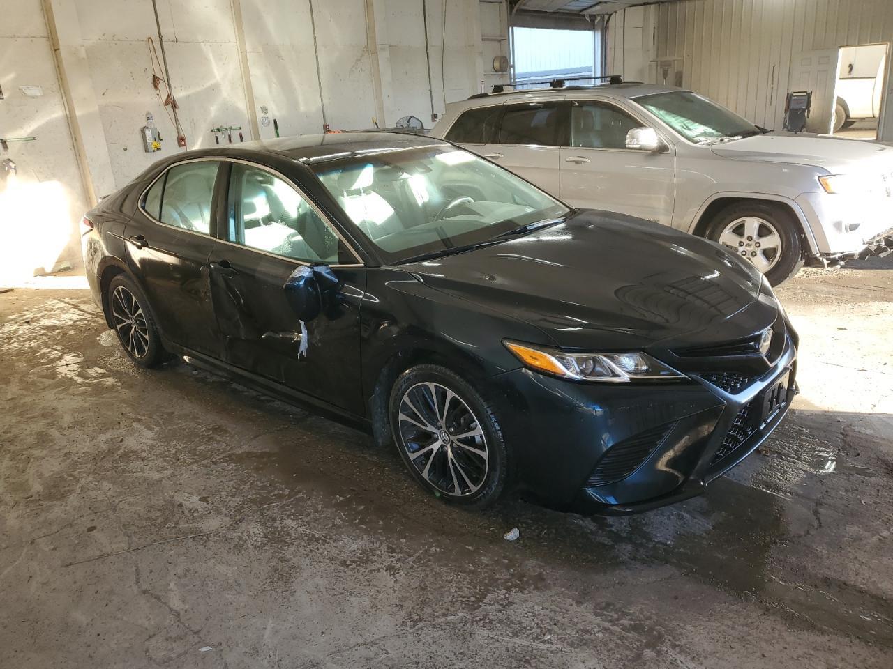 2018 Toyota Camry L - Фото 4