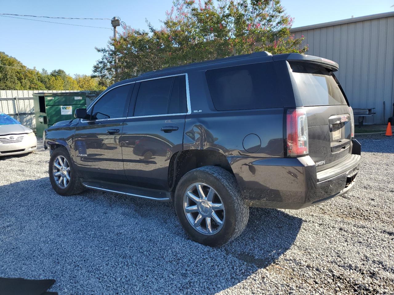 2016 GMC Yukon Sle - Фото 2
