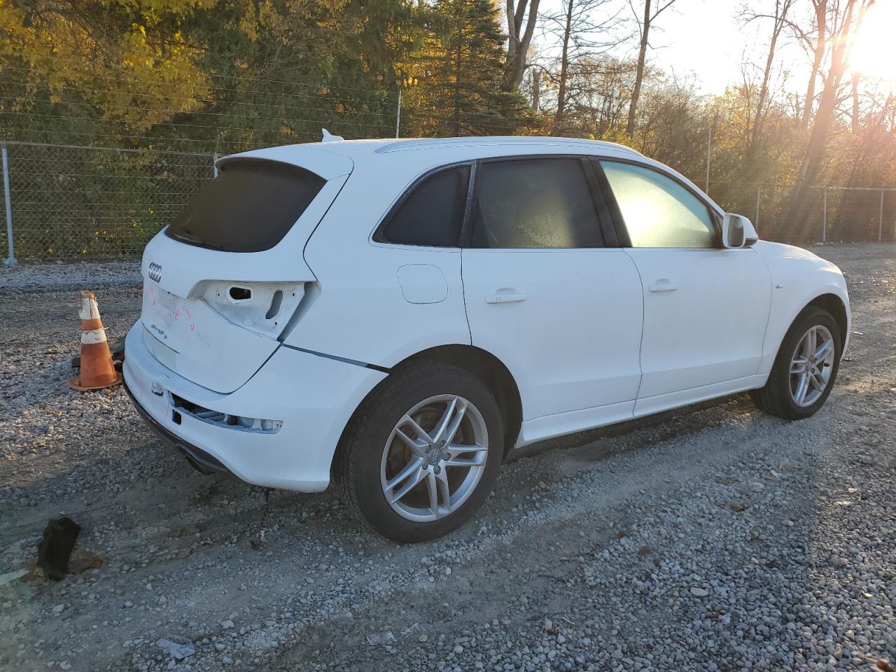 2013 Audi Q5 Premium Plus - Image 3