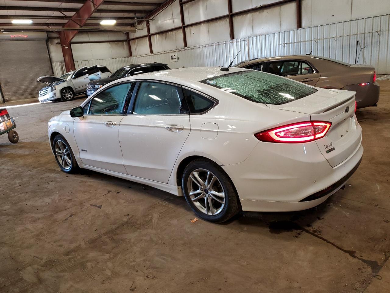 2015 Ford Fusion Titanium Phev - Image 2