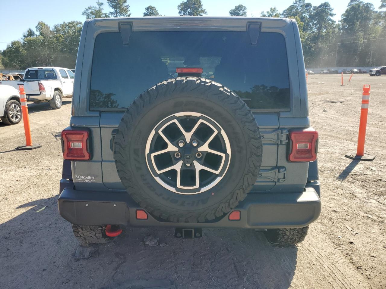 2025 Jeep Wrangler Rubicon - Фото 6