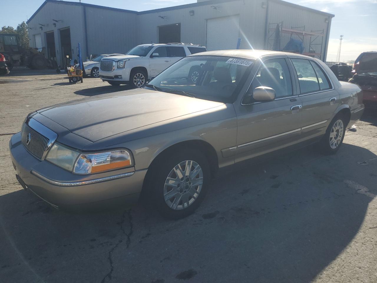2005 Mercury Grand Marquis Gs