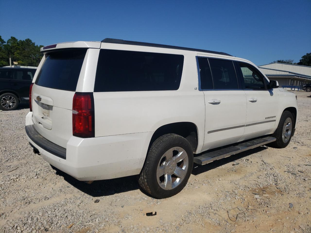 2017 Chevrolet Suburban C1500 Lt - Фото 3