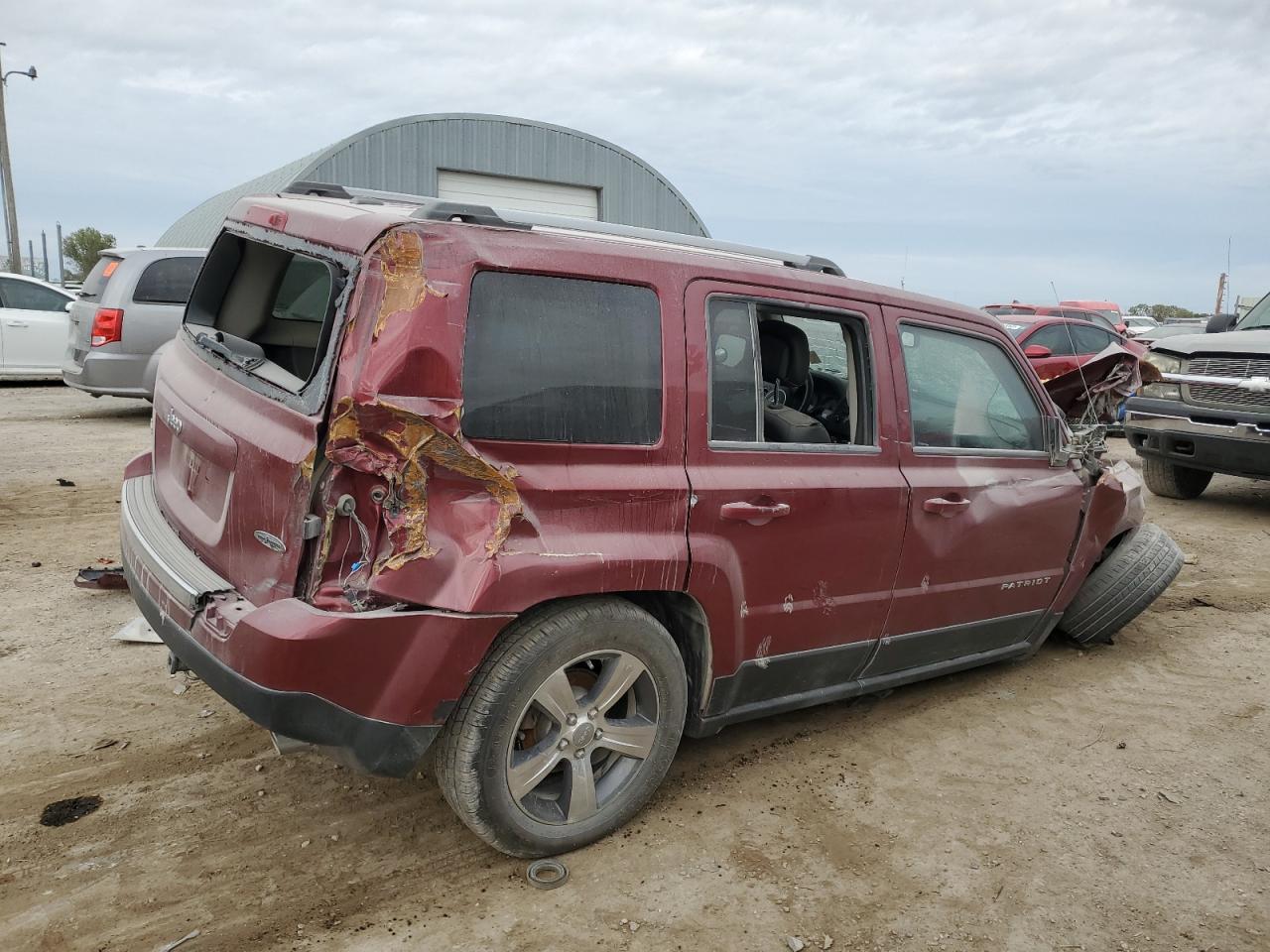 2016 Jeep Patriot Latitude - Фото 3
