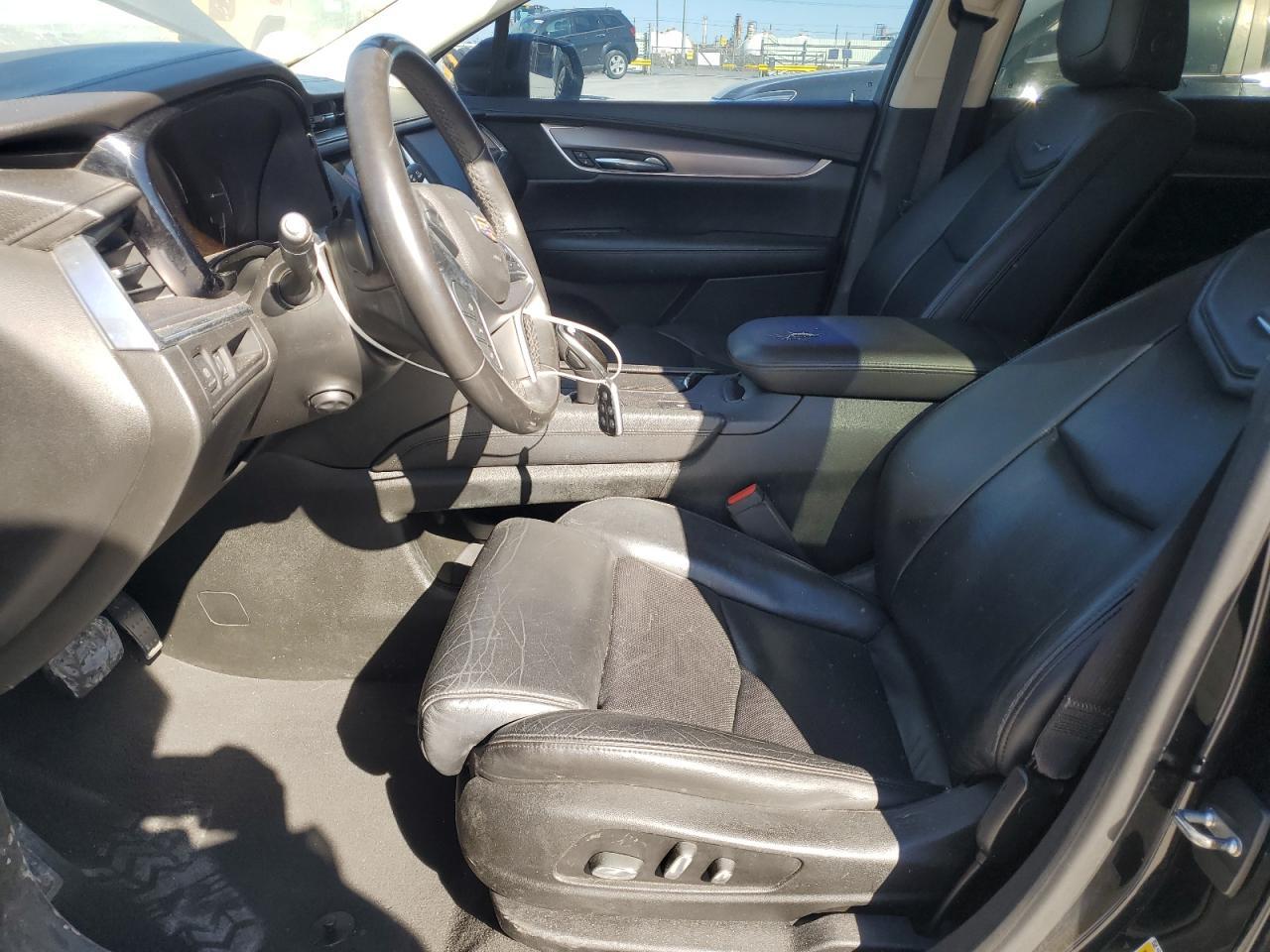 2017 Cadillac Xt5 Luxury - Image 7