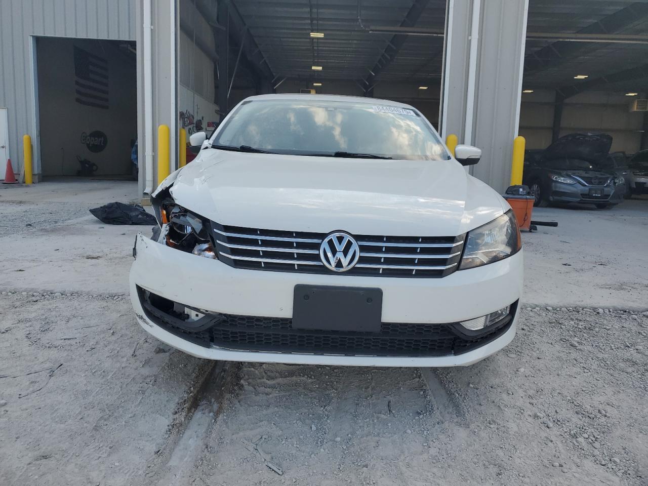 2014 Volkswagen Passat Se - Image 5