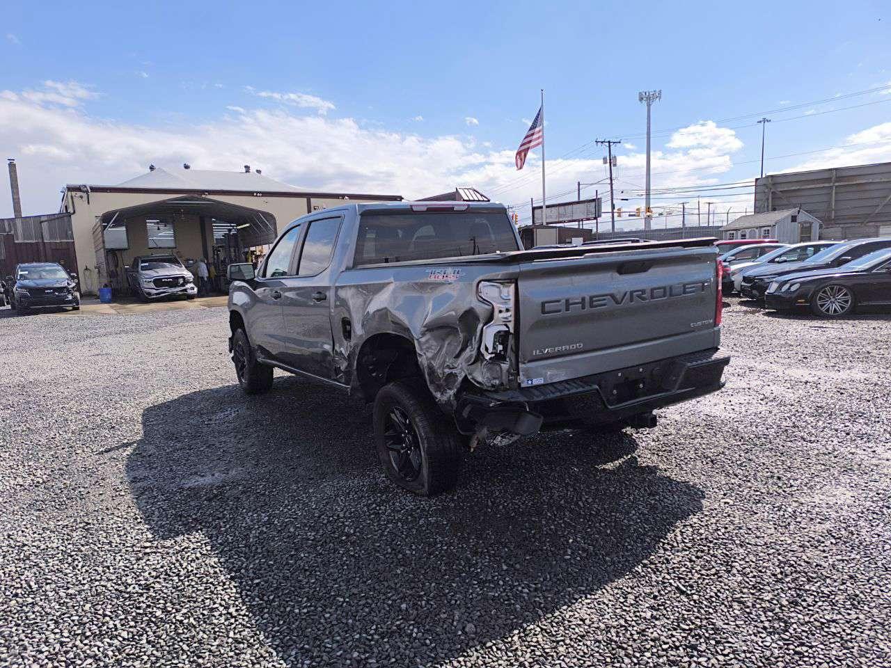 2022 Chevrolet Silverado Ltd K1500 Trail Boss Custom - Фото 2