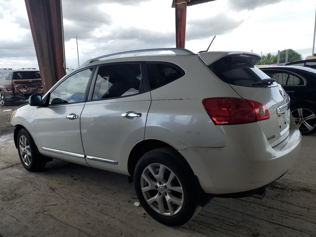 2011 Nissan Rogue S - Фото 2