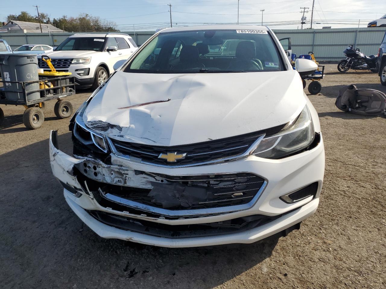 2016 Chevrolet Cruze Premier - Image 5