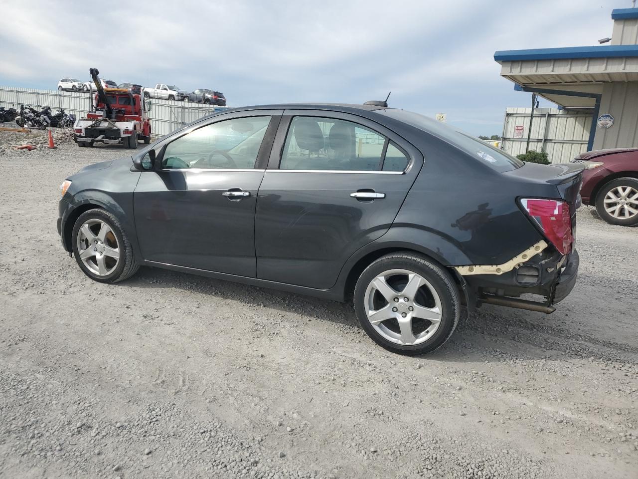 2015 Chevrolet Sonic Ltz - Фото 2
