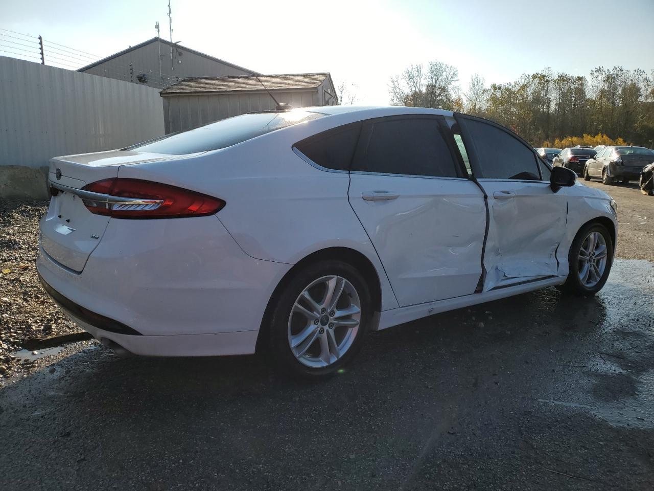 2018 Ford Fusion Se - Фото 3